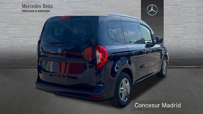 Nuevo Mercedes T180 115 CV (84 kW) 2026 Azul Monovolumen