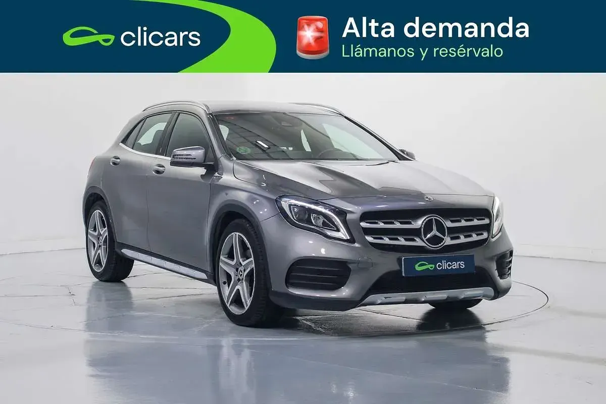 Usado Mercedes GLA200 136 CV (100 kW) 2019 Negro SUV