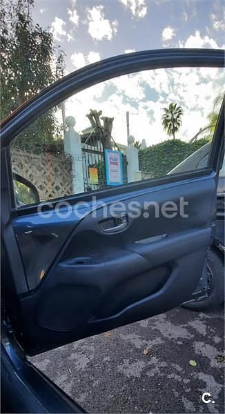 Usado Toyota Aygo X-play 72 CV (52 kW) 2021 Negro Utilitario