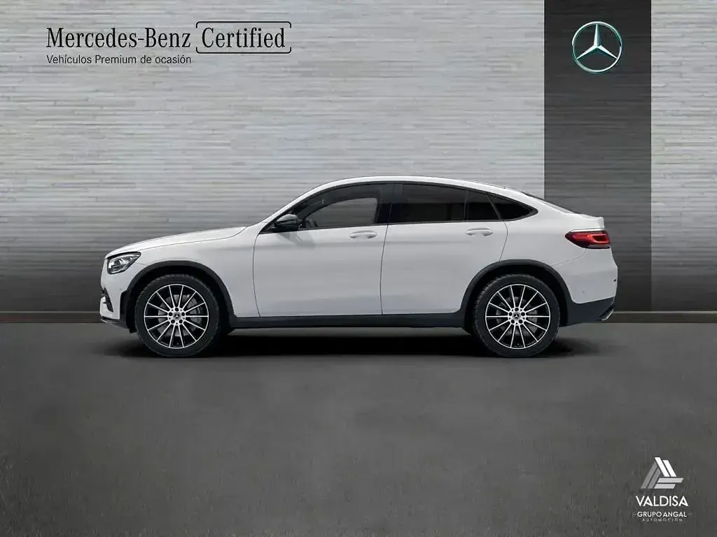 Usado Mercedes GLC300 AMG line 245 CV (180 kW) 2021 Blanco SUV