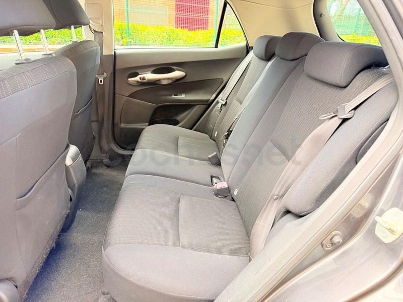 Usado Toyota Auris Luna 126 CV (92 kW) 2007 Beige Utilitario