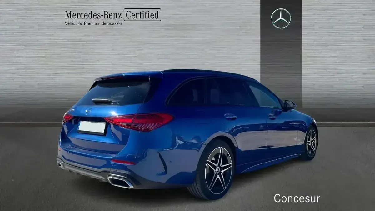 Usado Mercedes C220 200 CV (147 kW) 2025 Azul Familiar
