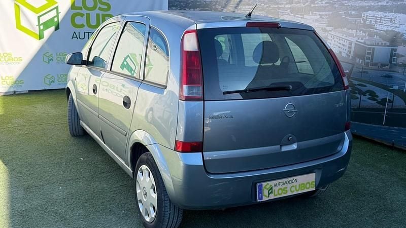 Usado Opel Meriva Enjoy 75 CV (55 kW) 2003 Gris Monovolumen
