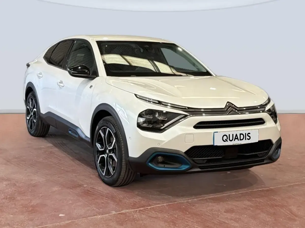 Usado Citroën e-C4 Shine 100 kW (136 CV) 2024 Blanco SUV