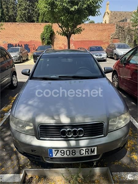 Gris / plata Usado 2004 Audi A4 Familiar | 1600 € (Super precio) - Imagen 1/3