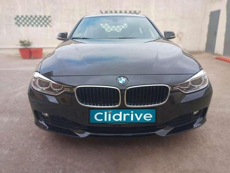 Usado BMW 318 143 CV (105 kW) 2013 Negro Berlina