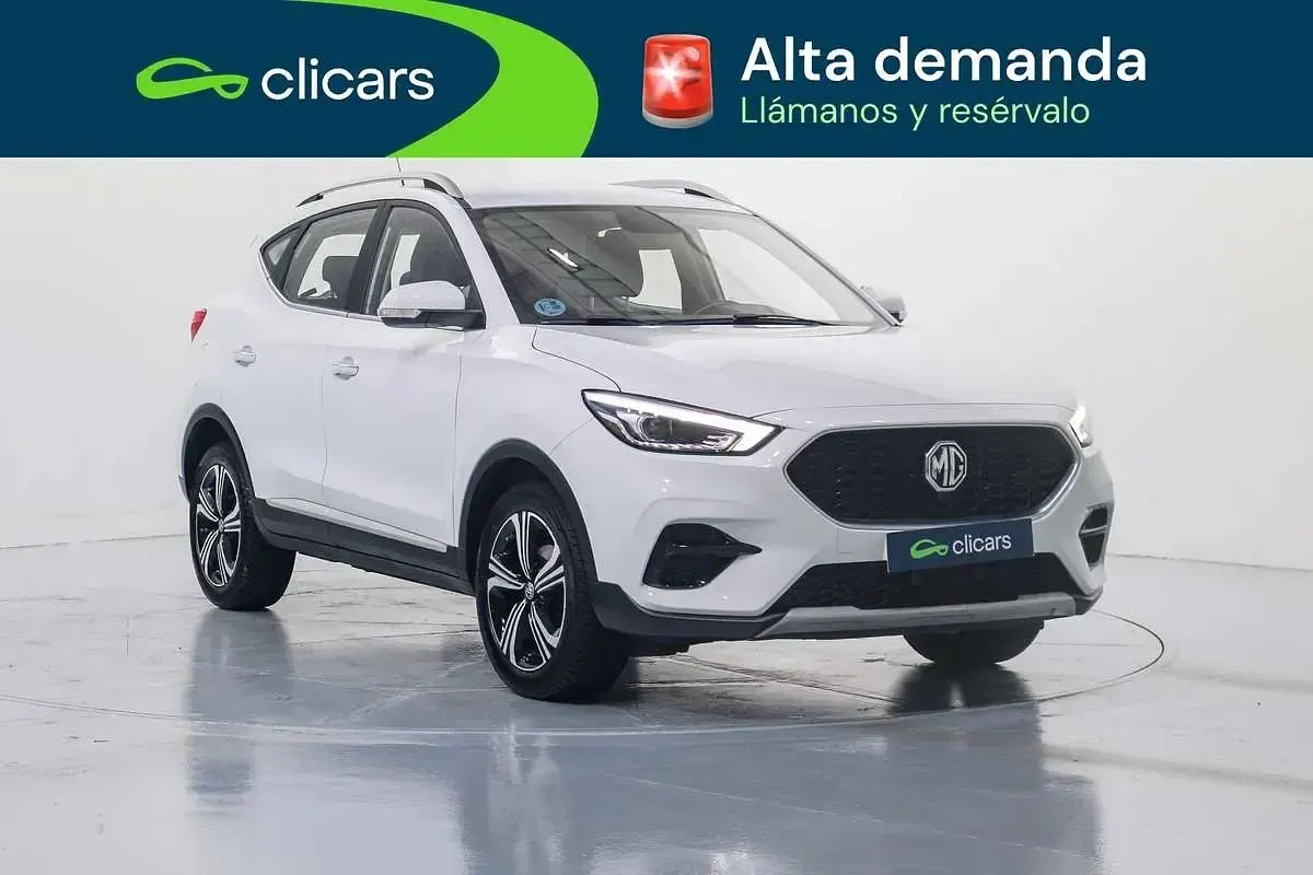 Usado MG ZS Comfort 106 CV (77 kW) 2023 Blanco SUV