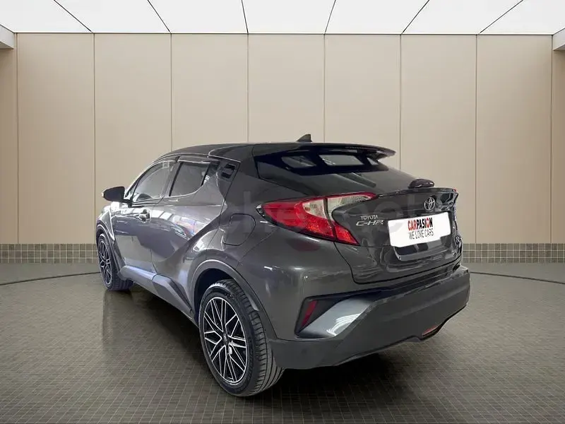 Usado Toyota C-HR Plus 122 CV (89 kW) 2019 Gris / plata SUV