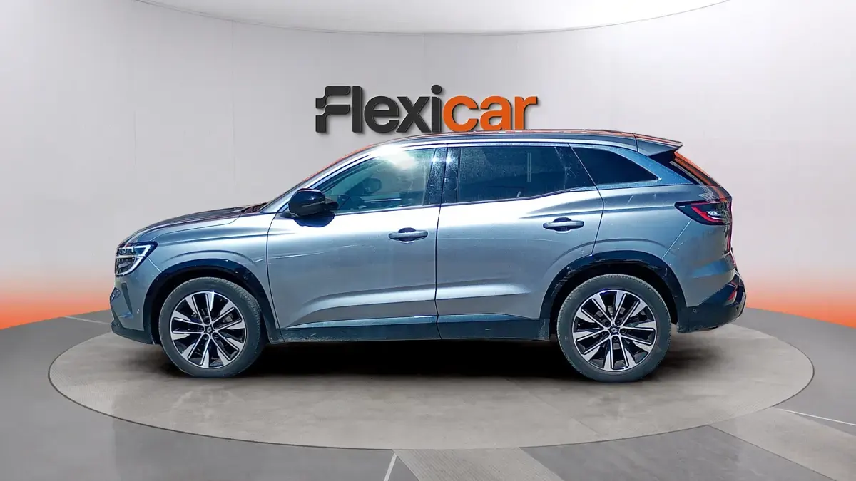 Begagnad Renault Austral Equilibre 140 HK (102 kW) 2023 Grå SUV