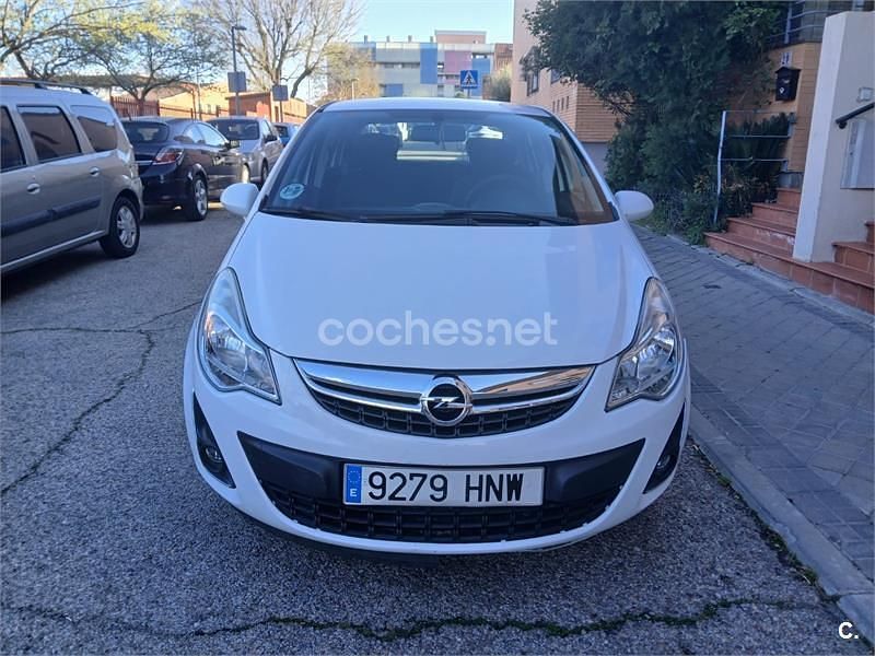 Usado Opel Corsa Expression 75 CV (55 kW) 2013 Blanco Utilitario