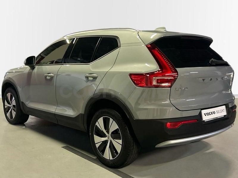 Usado Volvo XC40 Core 163 CV (119 kW) 2025 Gris / plata SUV