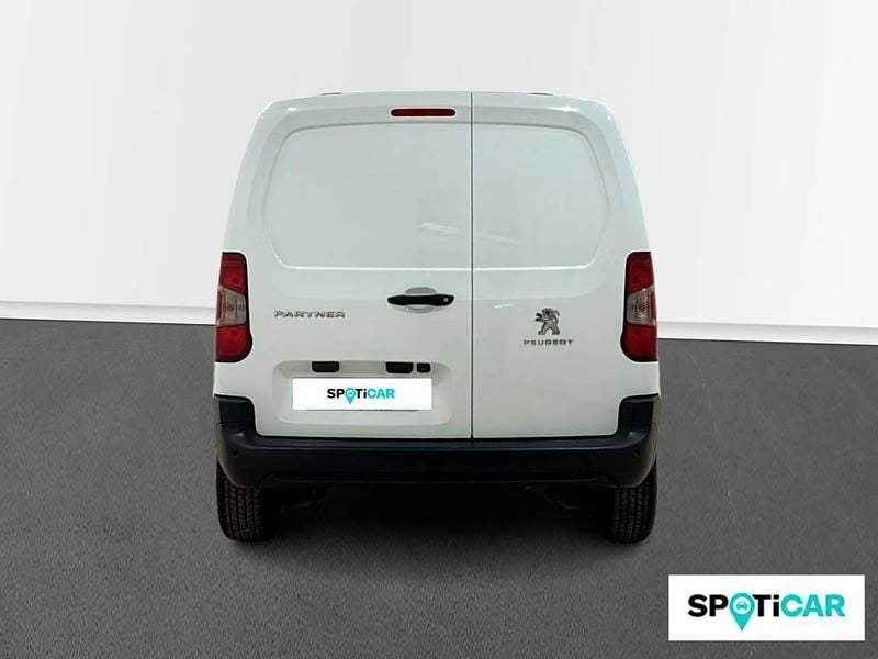 Usado Peugeot Partner Premium 98 CV (72 kW) 2021 Blanco Monovolumen