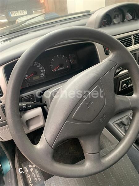 Verde Usado 2004 Mitsubishi Montero SUV | 8900 € (Precio justo) - Imagen 1/4