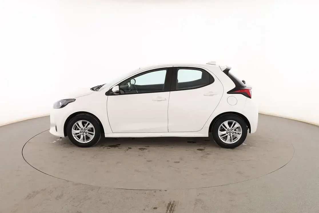 Usado Toyota Yaris Edition 125 CV (91 kW) 2022 Blanco Utilitario