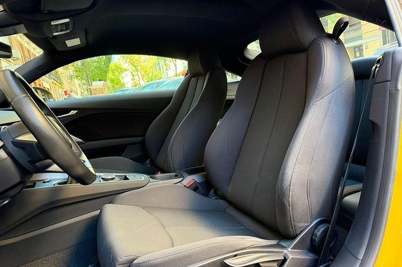 Usado Audi TT S-Line 245 CV (180 kW) 2020 Amarillo Coupe