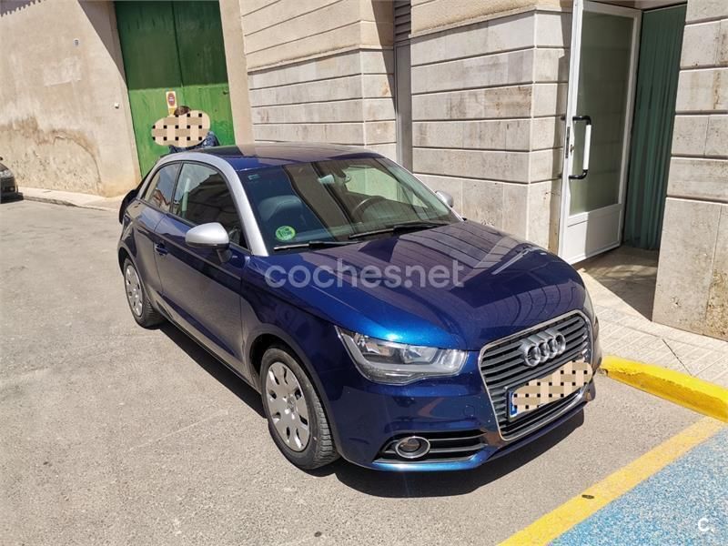 Azul Usado 2012 Audi A1 Ambition Utilitario | 8500 € (Precio justo) - Imagen 1/4