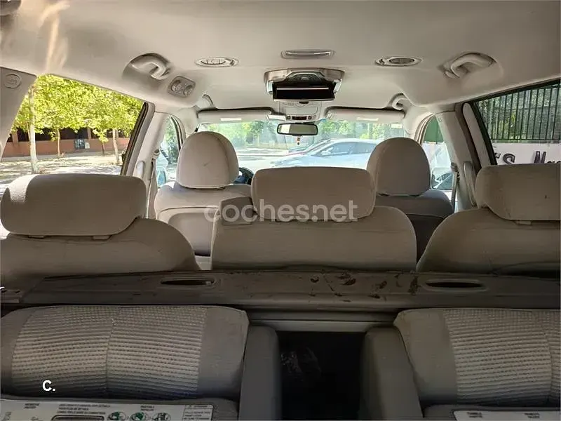 Usado Kia Carnival EX 185 CV (136 kW) 2006 Beige Monovolumen