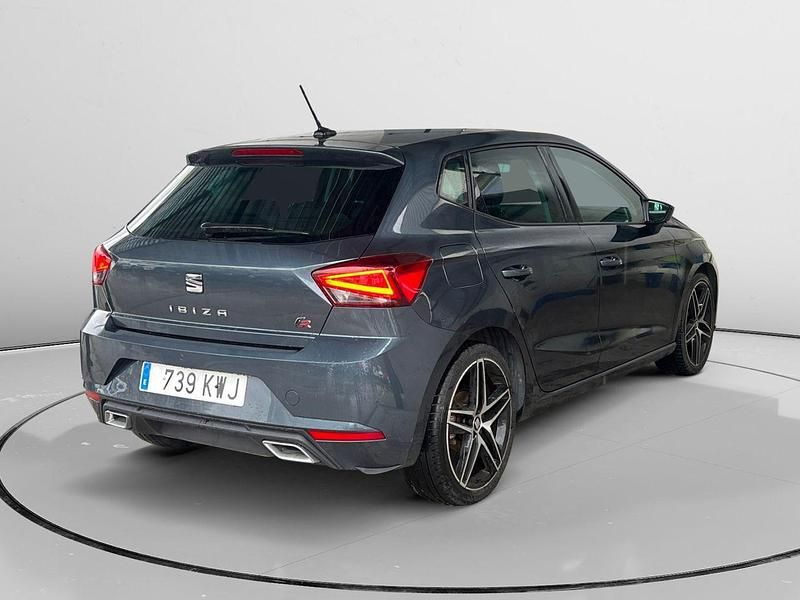 Usado Seat Ibiza FR 115 CV (84 kW) 2019 Azul Utilitario