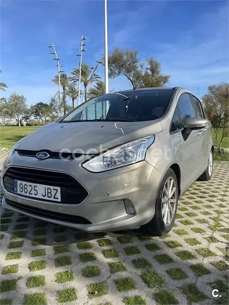 Usado Ford B-MAX Titanium 95 CV (69 kW) 2015 Beige Monovolumen