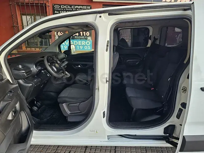 Usado Citroën e-Berlingo Live 102 CV (75 kW) 2021 Blanco Monovolumen