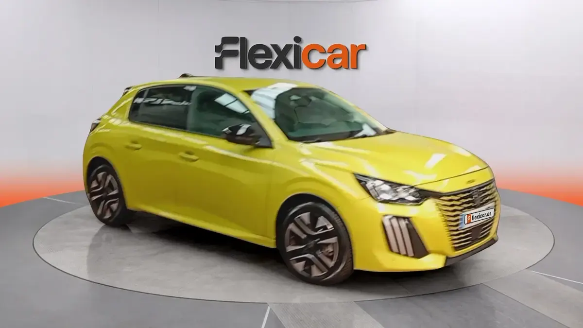 Usado Peugeot 208 Allure 101 CV (74 kW) 2025 Utilitario