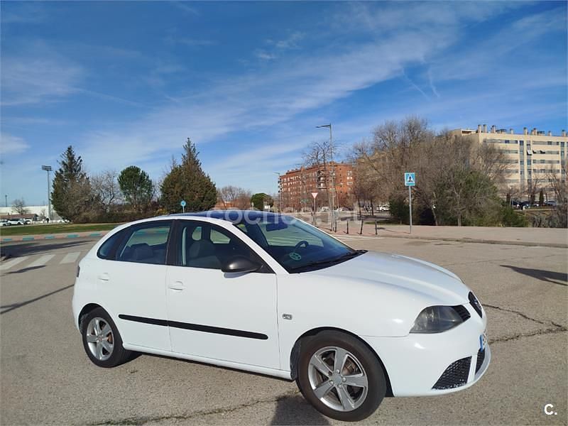 Blanco Usado 2007 Seat Ibiza Reference Berlina | 2850 € (Precio justo) - Imagen 1/4