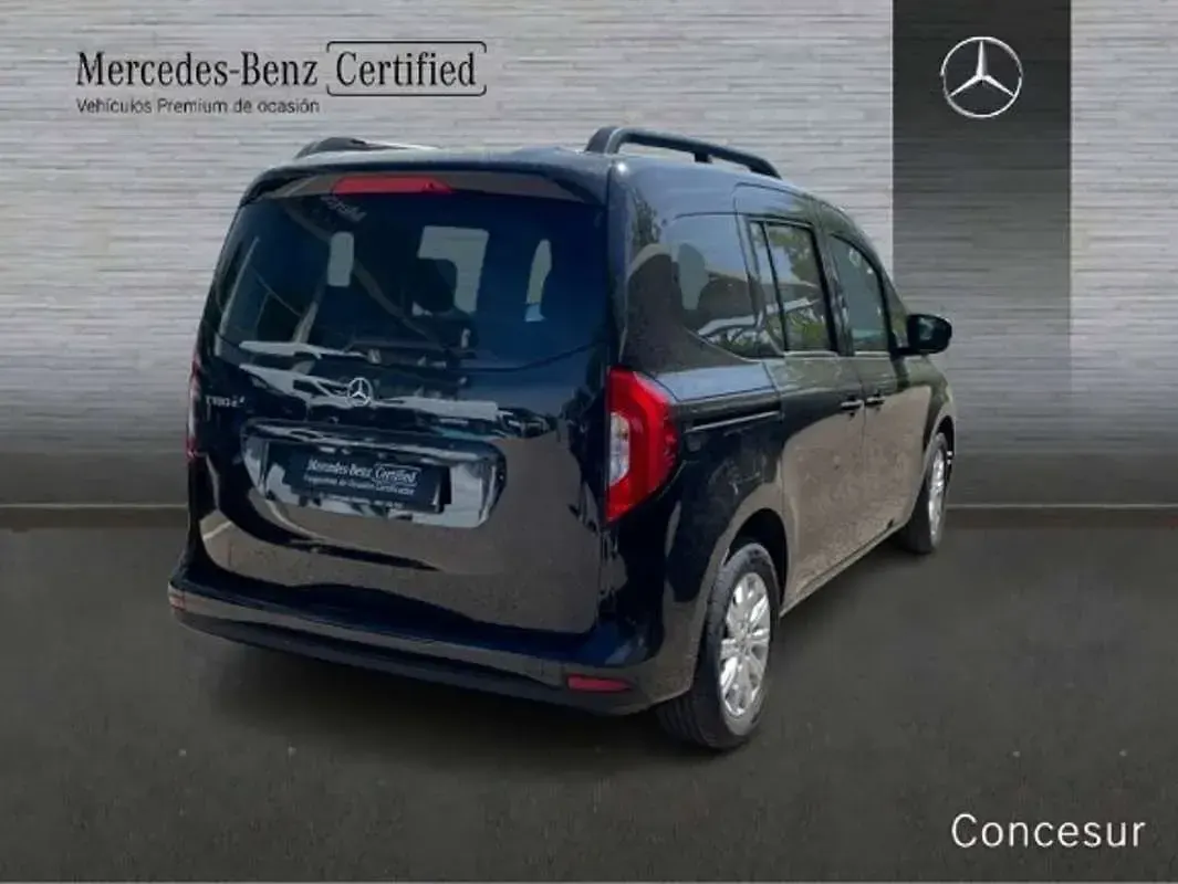 Usado Mercedes 180 116 CV (85 kW) 2025 Negro Berlina