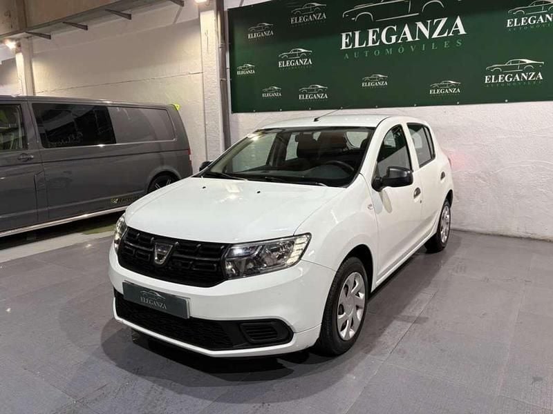 Blanco Usado 2018 Dacia Sandero Lauréate Utilitario | 6490 € (Buen precio) - Imagen 1/4