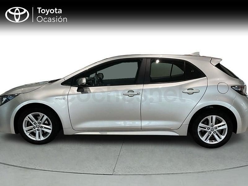 Usado Toyota Corolla Active 122 CV (89 kW) 2021 Gris / plata Berlina