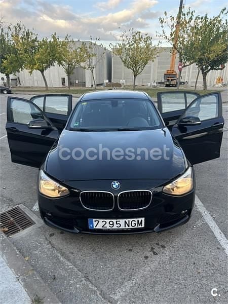 Usado BMW 116 122 CV (89 kW) 2012 Negro Utilitario