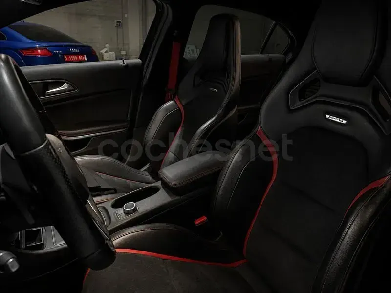 Usado Mercedes A45 AMG AMG 360 CV (264 kW) 2015 Negro Utilitario