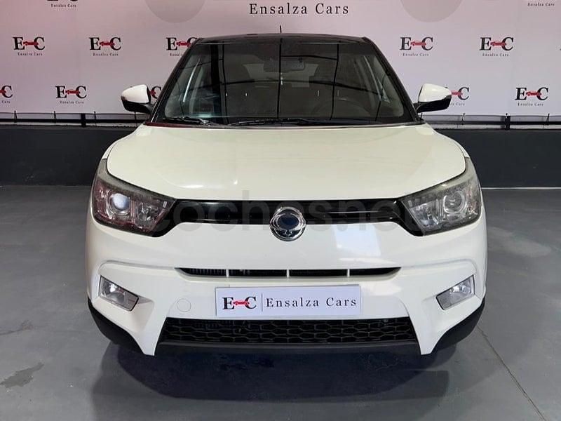 Usado Ssangyong (KGM) Tivoli Limited 115 CV (84 kW) 2016 Blanco SUV