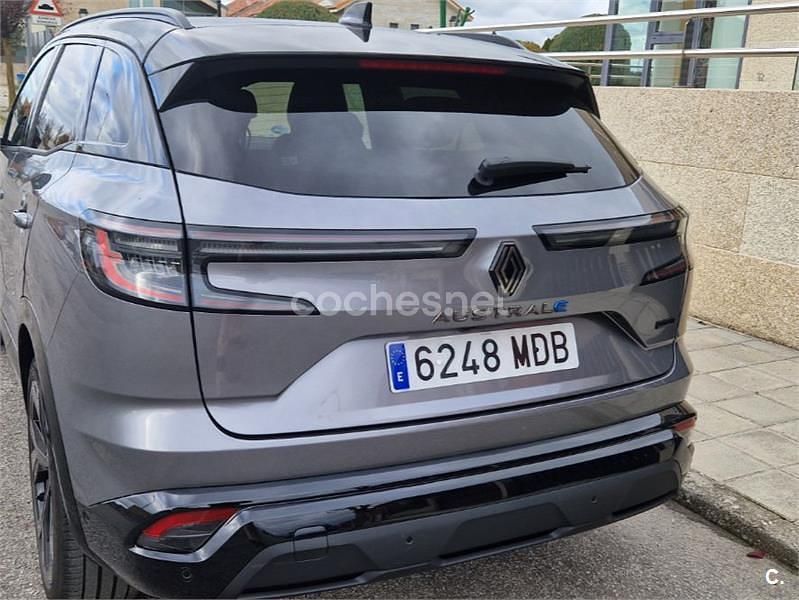 Gris / plata Usado 2022 Renault Austral Iconic Esprit Alpine SUV | 28.500 € (Precio justo) - Imagen 1/4