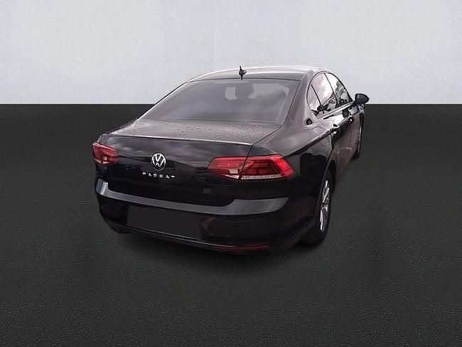 Usado VW Passat Business 150 CV (110 kW) 2021 Negro Berlina
