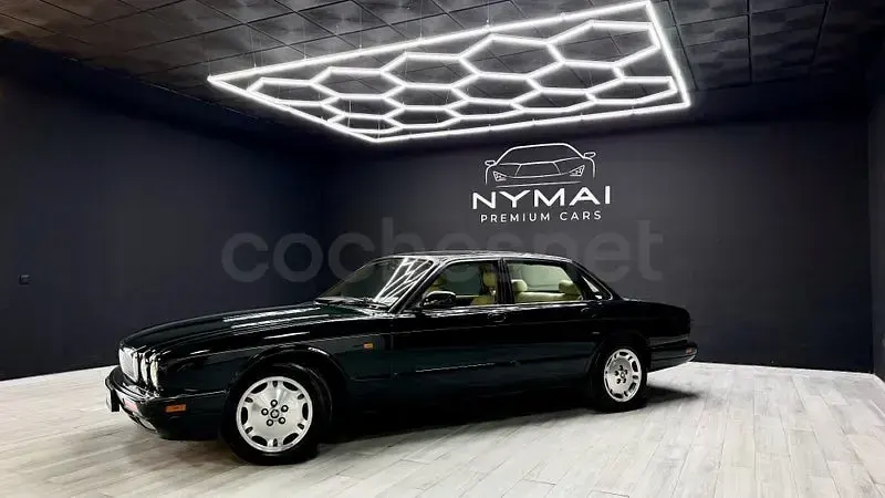 Usado Jaguar XJ6 216 CV (158 kW) 1996 Verde Berlina