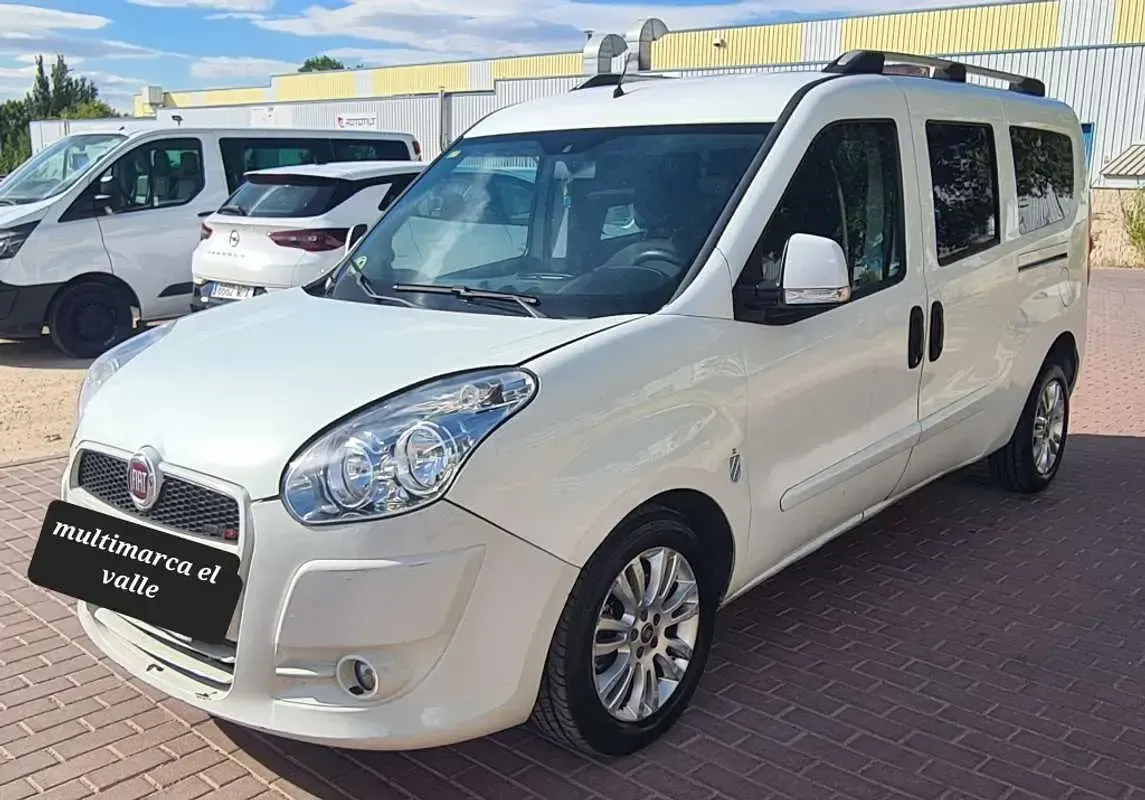 Usado Fiat Doblò 120 HP (88 kW) 2016 Branco Monovolume