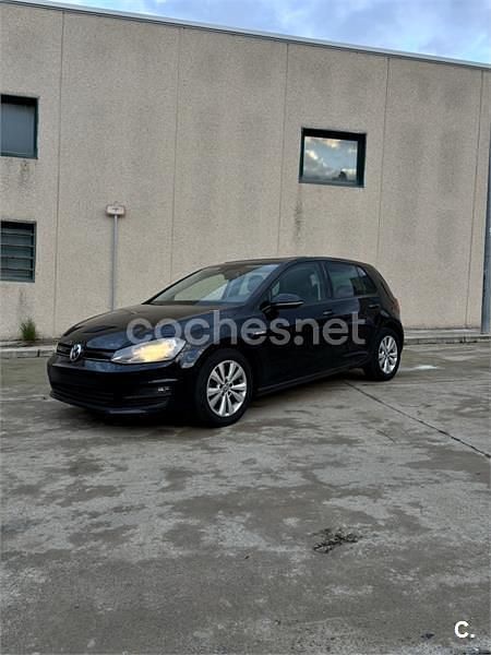 Usado VW Golf VII 110 CV (80 kW) 2013 Negro Berlina