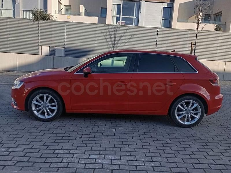 Usado Audi A3 150 CV (110 kW) 2015 Rojo Berlina