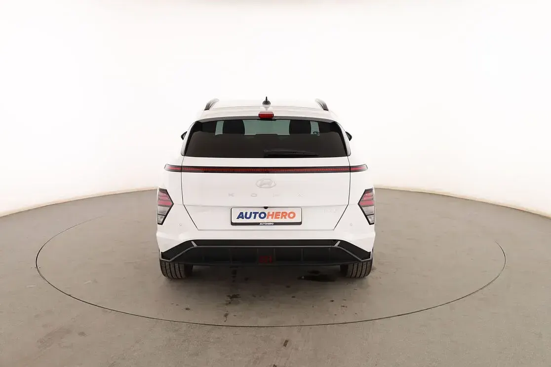 Usado Hyundai Kona N Line 150 kW (204 CV) 2025 Blanco SUV
