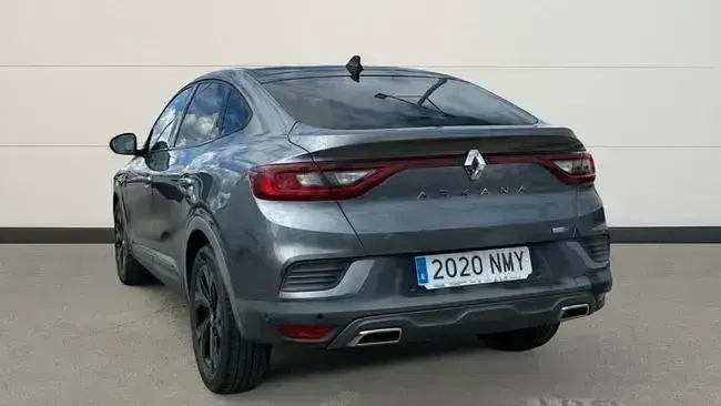 Usado Renault Arkana RS Line 145 CV (106 kW) 2022 Gris SUV