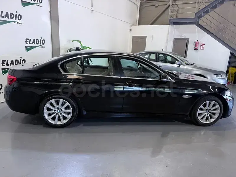 Usado BMW 520 Comfort Edition 184 CV (135 kW) 2014 Negro Berlina