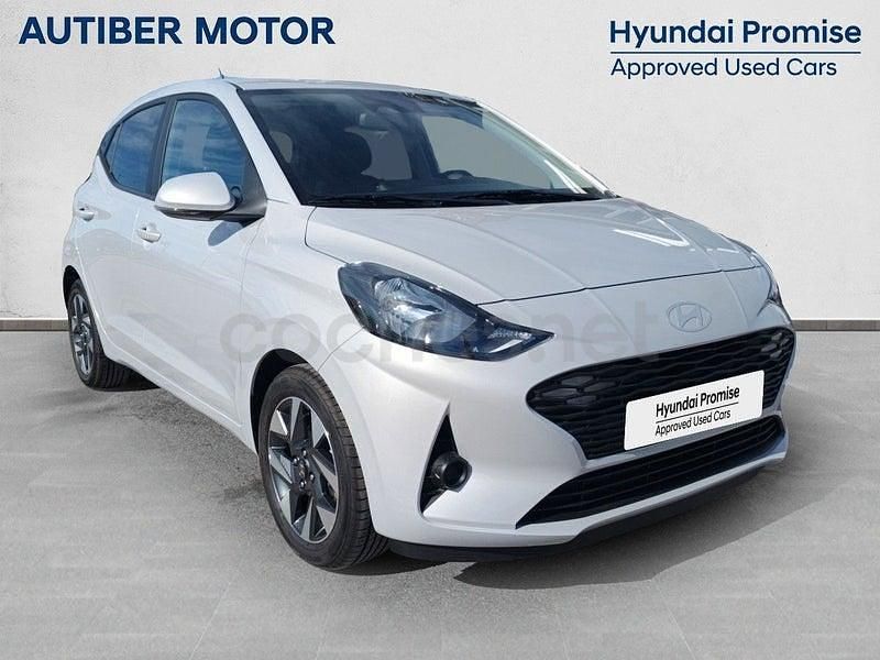 Nuevo Hyundai i10 67 CV (49 kW) 2025 Gris / plata Utilitario