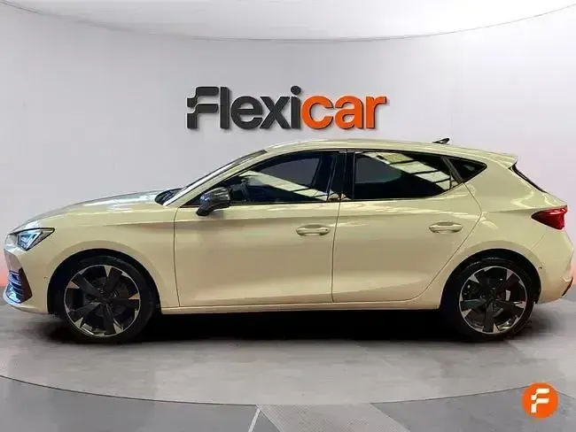 Usado Cupra Leon 150 CV (110 kW) 2023 Blanco
