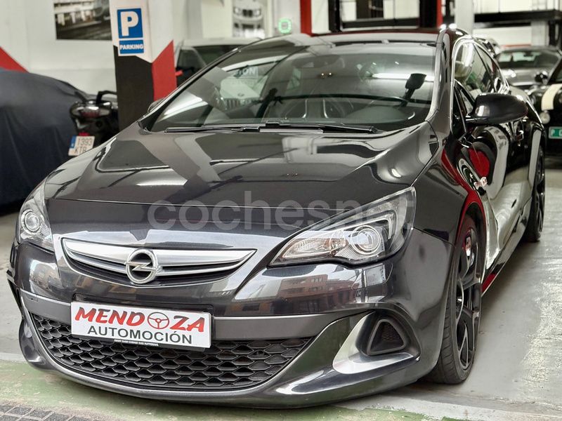 Negro Usado 2012 Opel Astra GTC OPC Berlina | 18.990 € - Imagen 1/4