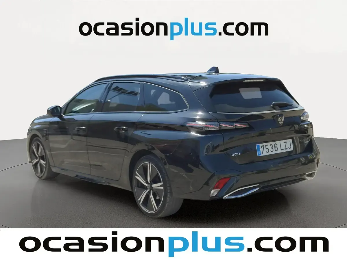 Usado Peugeot 308 SW GT 131 CV (96 kW) 2022 Negro Familiar