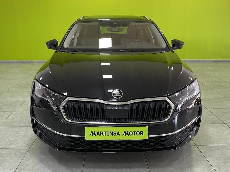 Usado Skoda Octavia 150 CV (110 kW) 2025 Negro Familiar