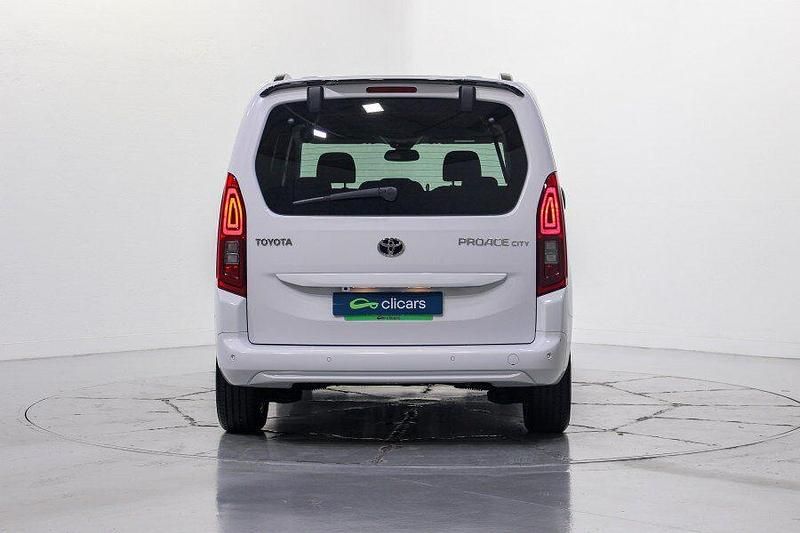 Usado Toyota Proace Verso Active 130 CV (95 kW) 2024 Blanco Familiar