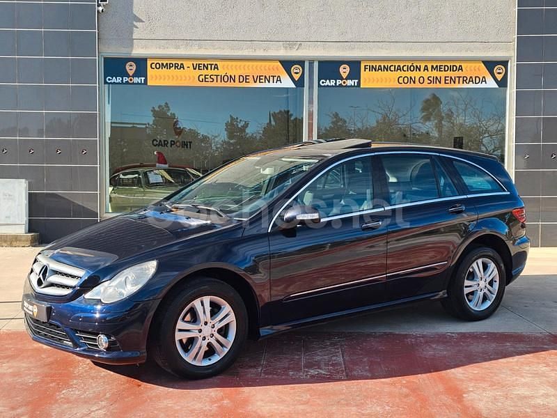 Usado Mercedes R320 224 CV (164 kW) 2007 Azul Monovolumen