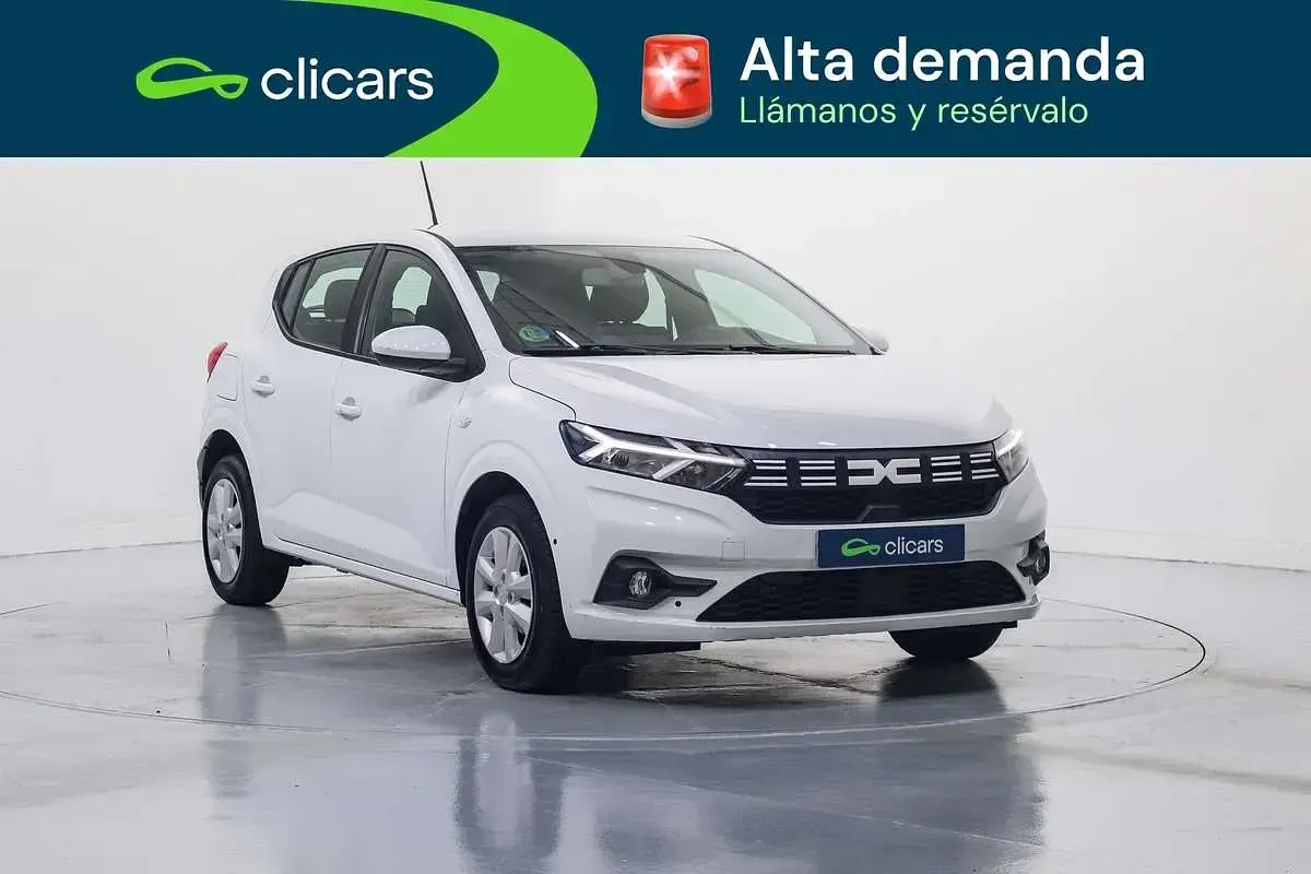 Usado Dacia Sandero Expression 101 CV (74 kW) 2023 Blanco Utilitario