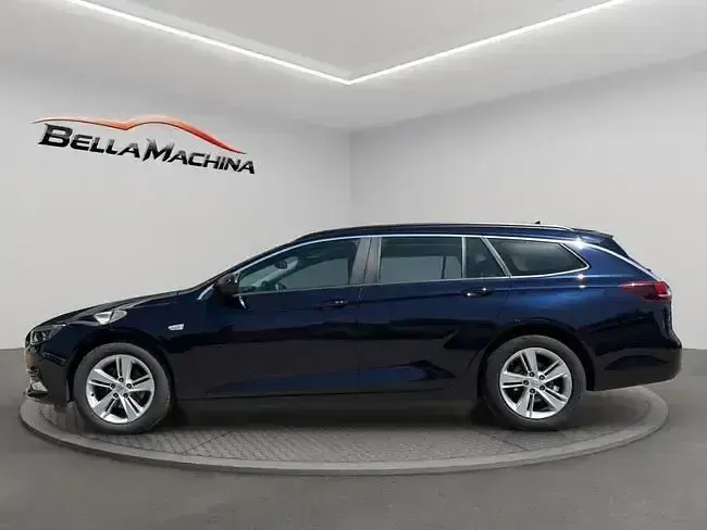 Usado Opel Insignia Selective 136 CV (100 kW) 2019 Azul Familiar